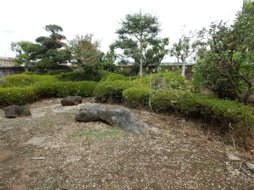 【中古】 新聞に載らない小さな事件/新風舎/新風舎 新聞に載らない小さな事件 新風舎文庫 中古本・書籍 | ブック